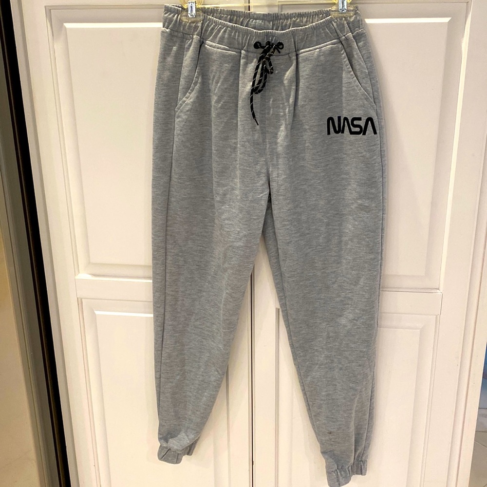 BRAND NEW, ROMWE brand Young man’s sweat pants